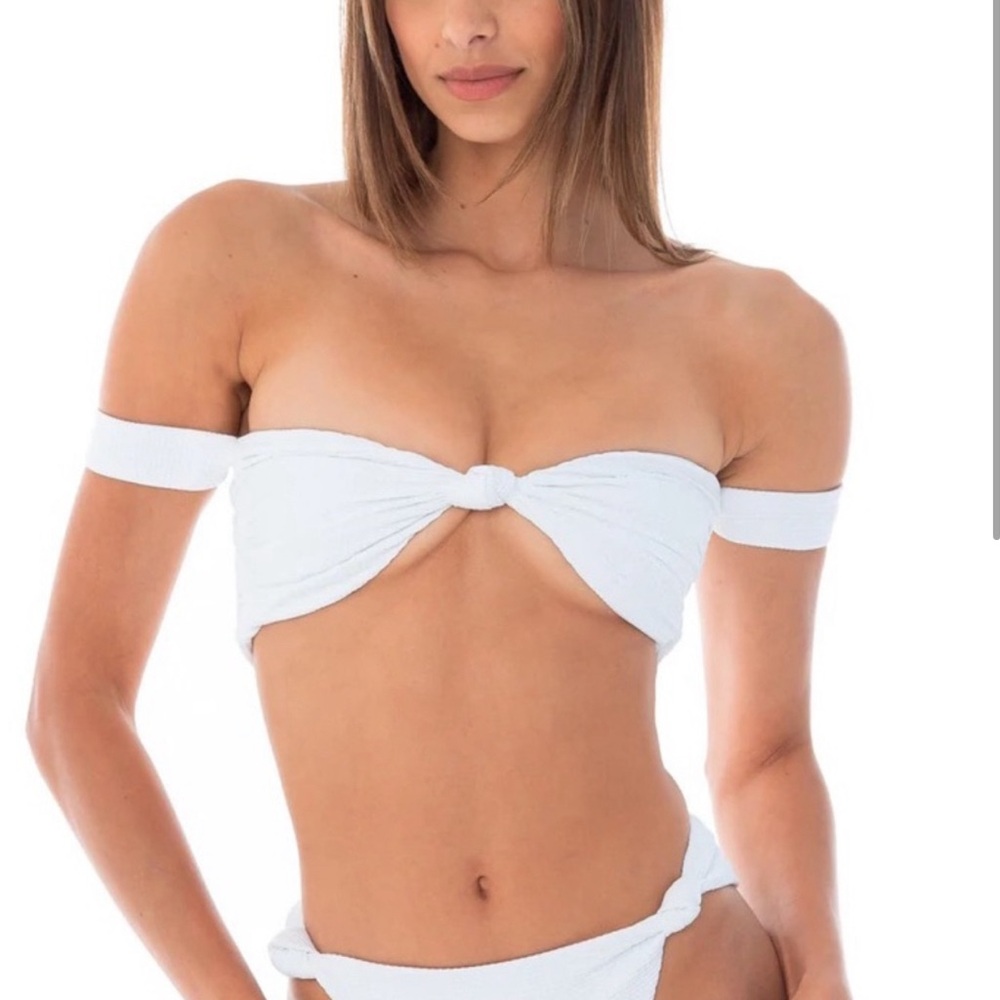 Zora Swim Top L White